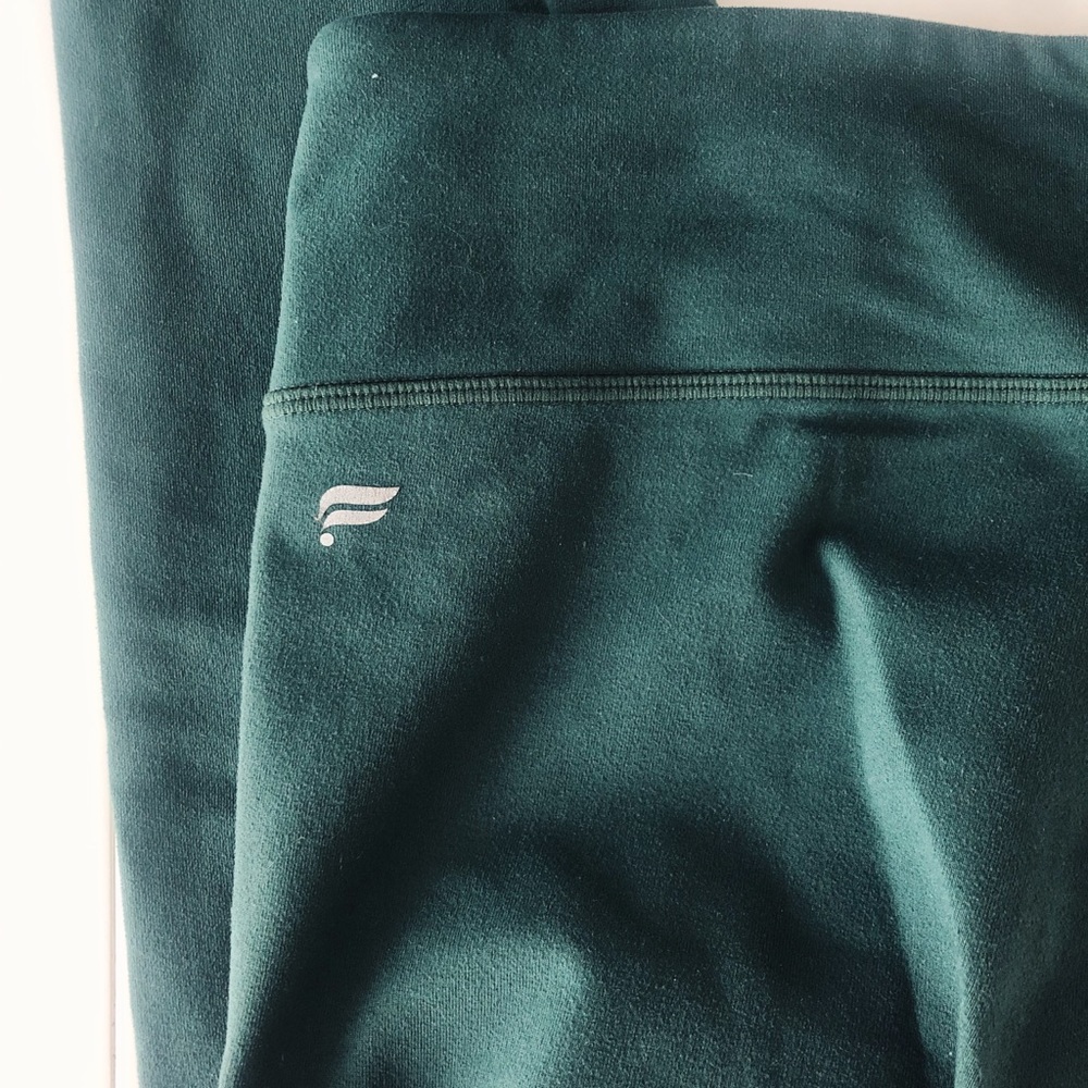Green fabletics workout leggings